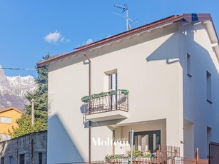 Villa in vendita a Mandello Del Lario