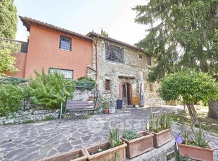 Villa in Vendita in Via Pratarine a Castel San Pietro Romano