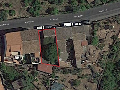Casa singola da ristrutturare in zona Ficarazzi a Aci Castello