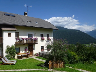 Casa vacanze 'Urthalerhof Historic' con vista sulle montagne, giardino in comune e Wi-Fi