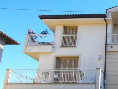 Duplex in Via Guglielmo Oberdan, 11, Legnano (MI)