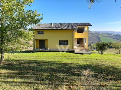 Villa unifamiliare Contrada San Giovanni in Golfo, Zona Industriale, Campobasso