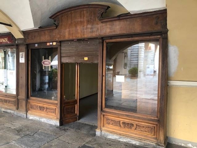Attivit? commerciale in affitto/gestione, Cuneo centro storico