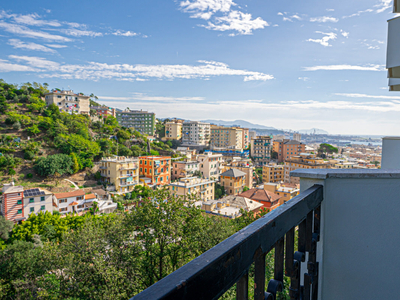 Vendita Appartamento Genova - Pegli