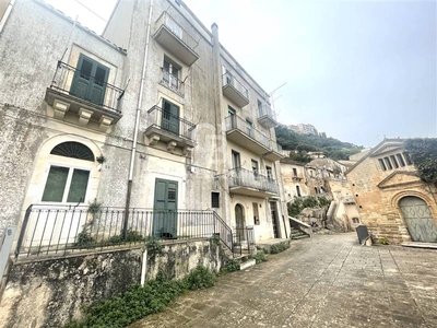 Casa singola in Corso Mazzini in zona Ibla a Ragusa
