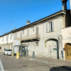 Palazzo in Piazza Vittorio Emanuele 1 - 7 a Borghetto Lodigiano