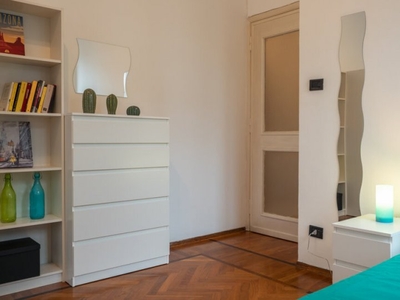 Stanza in affitto in appartamento con 4 camere da letto a Santa Rita, Torino