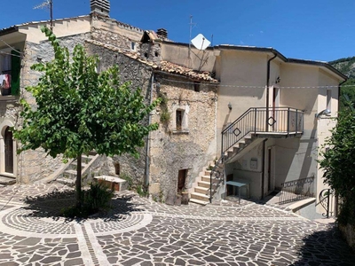Villa in vendita in contrada casale di sotto 41, Caramanico Terme