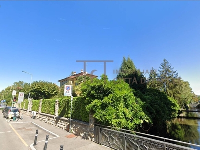 Villa singola in Via Milazzo, Bergamo, 6 locali, 2 bagni, con box