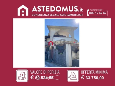 Appartamento in Viale Dei Fiori, Castel Volturno, 5 locali, 1 bagno