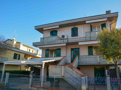 Villa a schiera in Via Palmiro Togliatti 14, San Mauro Pascoli, garage