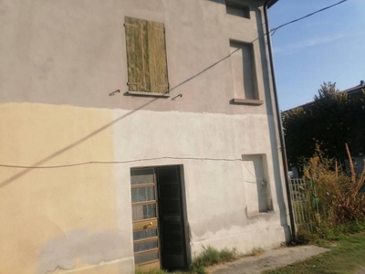 villa indipendente in vendita a Sassuolo