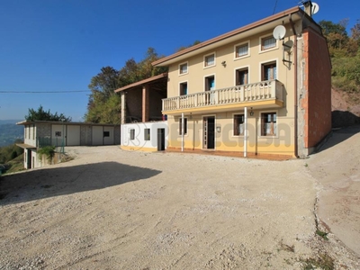 villa indipendente in vendita a Nogarole Vicentino