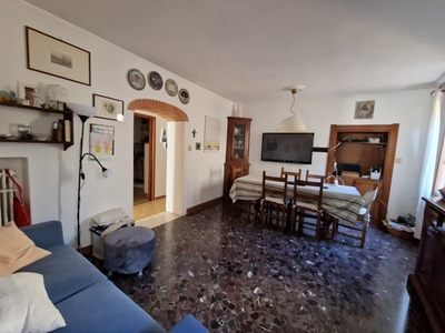 Appartamento in Vendita a Venezia, 465'000€, 131 m²