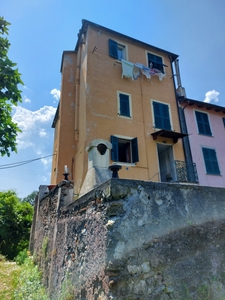 Appartamento in Via Cremeno - Genova
