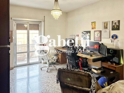 Quadrilocale in Vendita a Roma, 319'000€, 120 m²