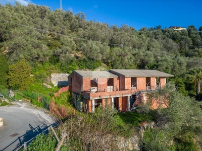 Villa in vendita a Dolcedo