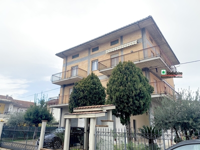 Villa in vendita a Monsampolo del Tronto