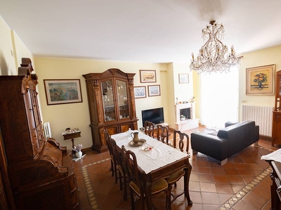 Casa semi indipendente in vendita a Santa Maria Nuova Ancona