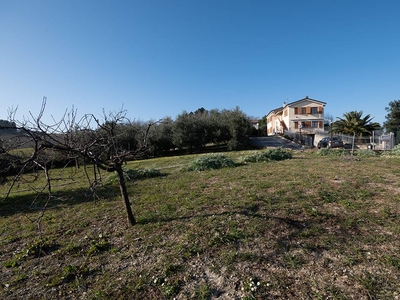 Casa singola in vendita a Agugliano Ancona