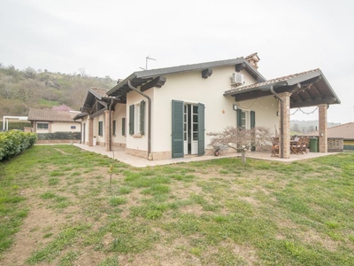 villa indipendente in vendita a Cigognola