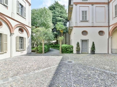 Prestigioso appartamento in vendita Piazza Roma, Como, Lombardia