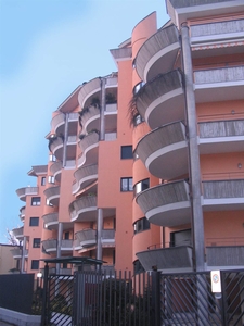 Appartamento in affitto a Saronno Varese Comune