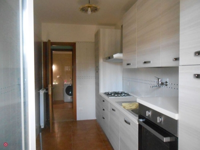 Appartamento in Affitto in Via Arta Terme a Roma