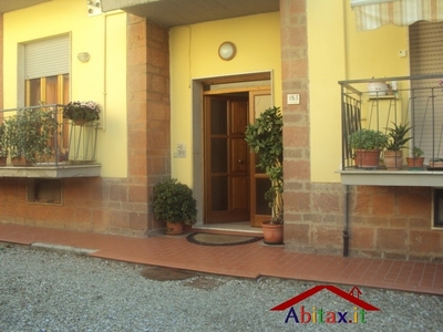 Appartamento in Vendita a Arezzo, 135'000€, 160 m²