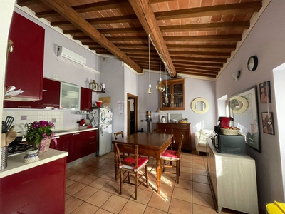 Appartamento in vendita a Buggiano Pistoia Borgo a Buggiano