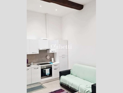 Bilocale in Affitto a Bologna, 850€, 30 m², arredato