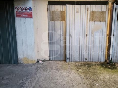 Box/Posto auto Follonica [024/F009VRG]