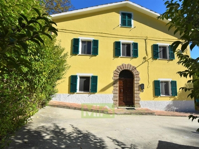 Casa indipendente in vendita a San Ginesio