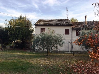 Casa semi indipendente in vendita a San Severino Marche Macerata Rocchetta