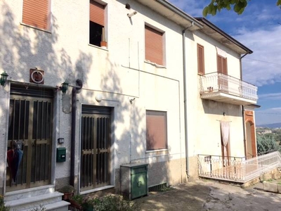 Casa semi indipendente in vendita a Torre Le Nocelle Avellino Fontana D'agli