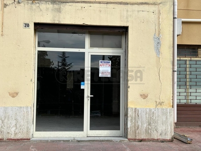 Fondo commerciale in affitto Caltanissetta