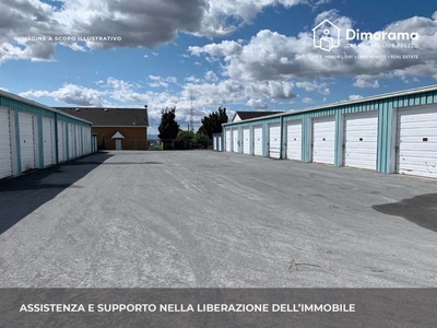 Garage in vendita a Bari via g.Lembo, 11/20, Quartiere Santo Spirito