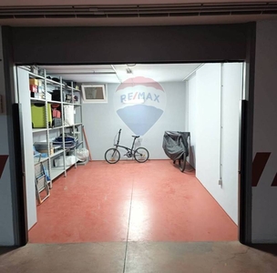 Garage in vendita a Bari via Salvatore Matarrese, 6