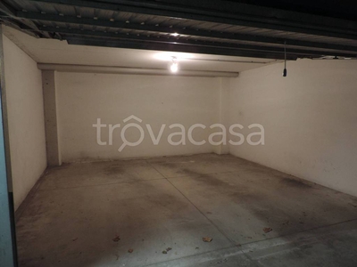 Garage in vendita a Bassano del Grappa via Cogo