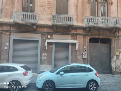 Garage in vendita a Catania via Gabriello Carnazza, 9/11