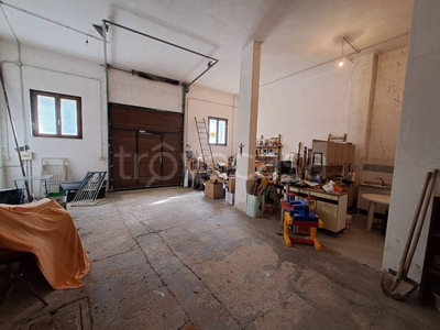 Garage in vendita a Cerreto di Spoleto località Bagni Triponzo