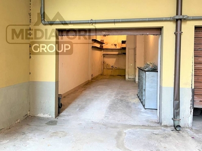 Garage in vendita a Prato via Curtatone, 22C
