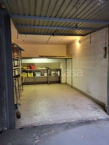 Garage in vendita a Torino via Monginevro