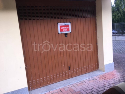 Garage in vendita a Voghera strada della Folciona, 6