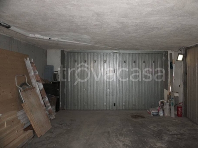 Garage in vendita ad Aldeno via Giovanni Pascoli, 1