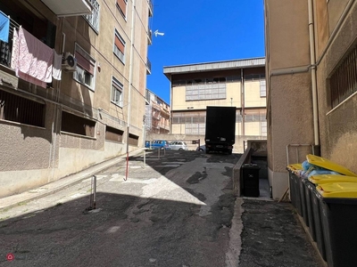 Negozio/Locale commerciale in Affitto in Via Oreto a Messina
