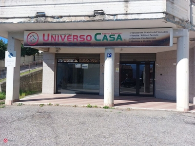 Negozio/Locale commerciale in Affitto in Via Trieste 106 a Montalto Uffugo