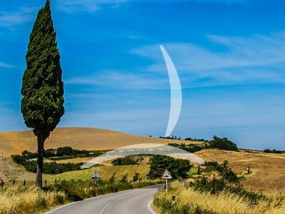 Agriturismo Panoramico in Vendita a Lucignano