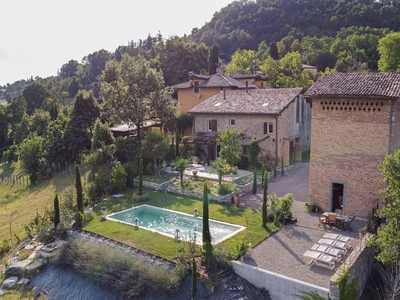 Prestigiosa Casa Indipendente in vendita Viano, Emilia-Romagna