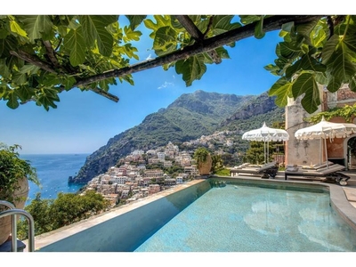 Prestigiosa villa di 500 mq in affitto, Positano, Italia